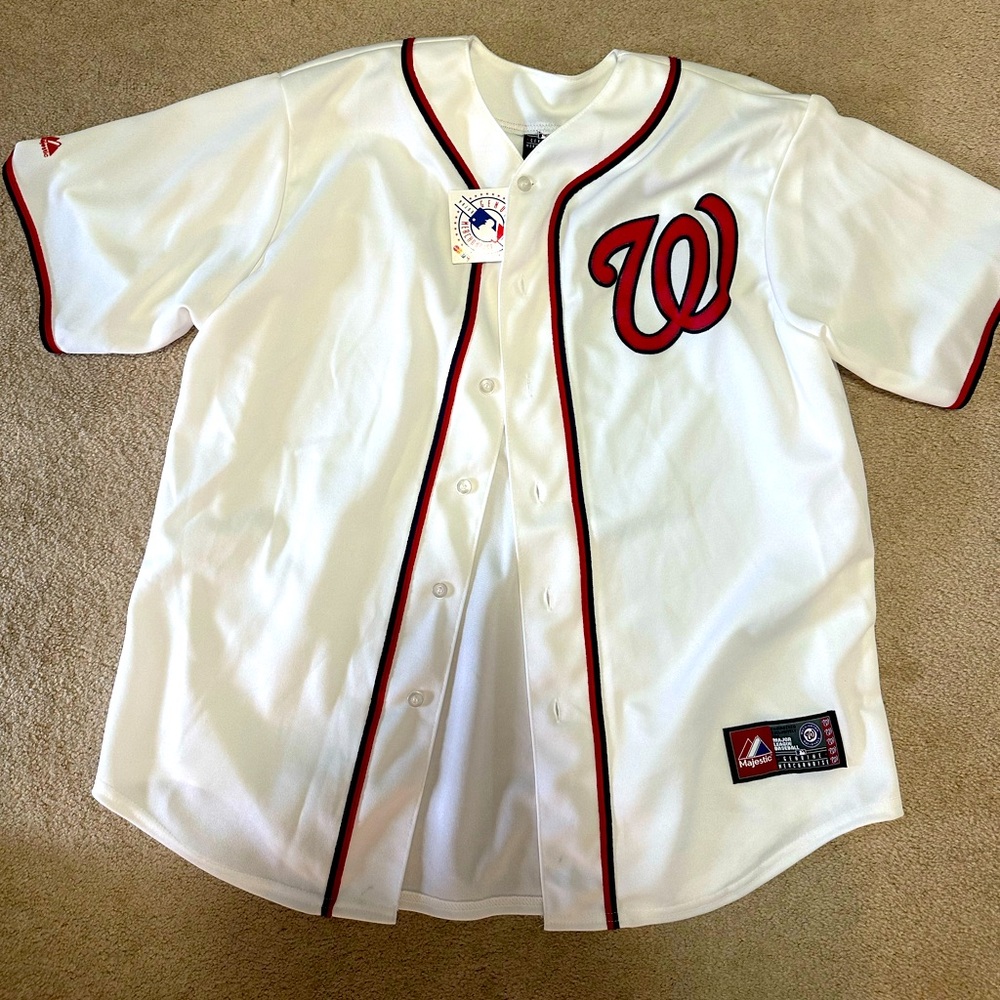 Majestic White and Red adult Baseball Jersey, Washington nationals